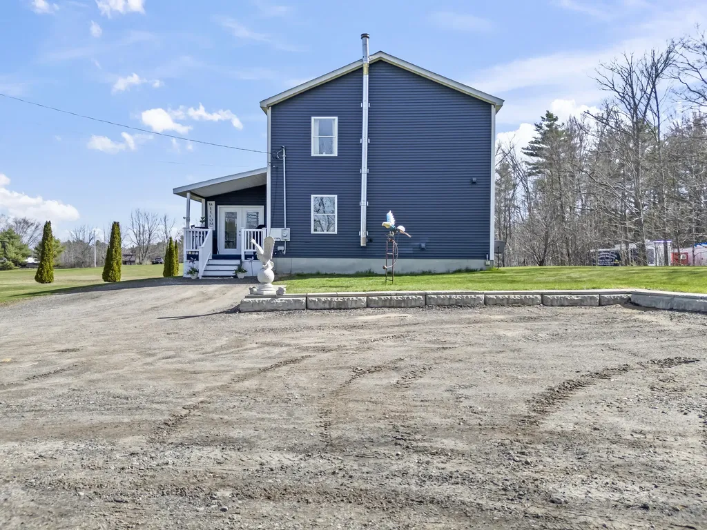 495 Brunswick Road Richmond ME 04357