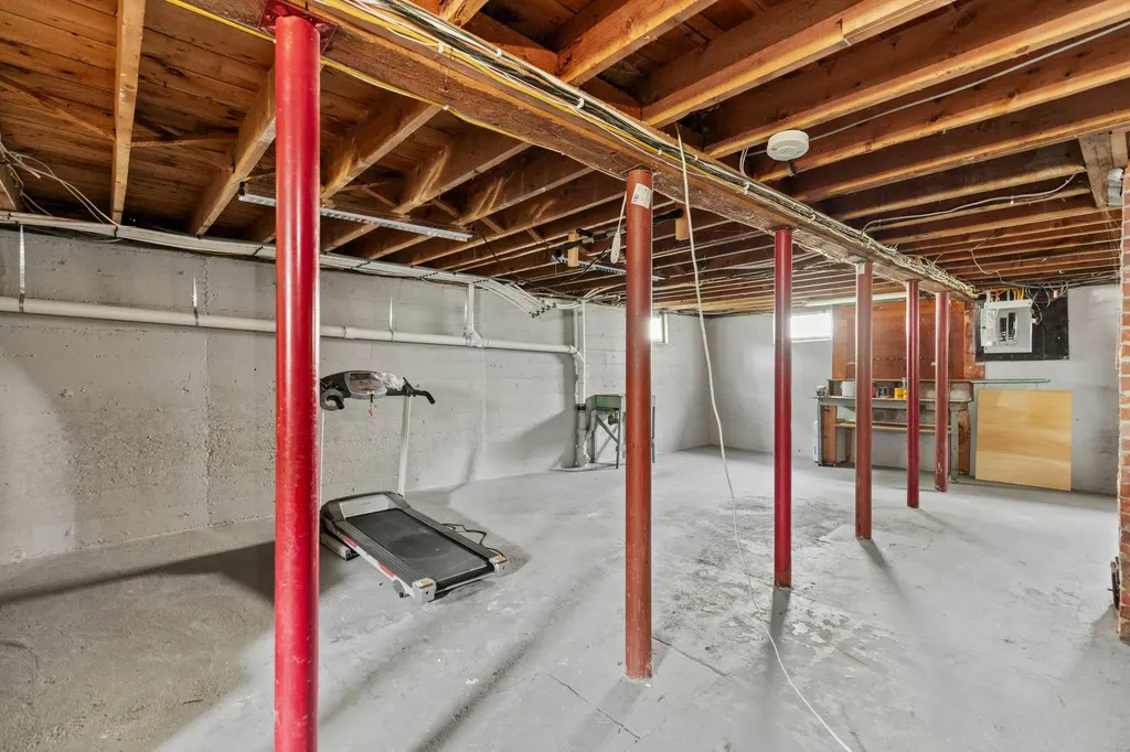 78 Caleb Street Portland ME 04102