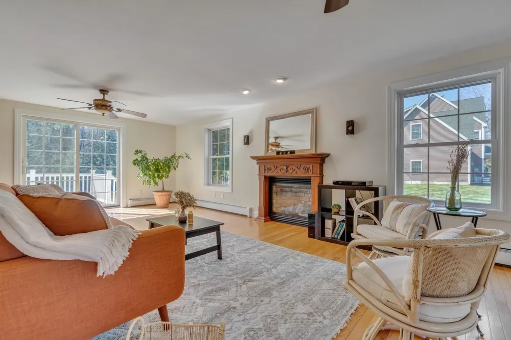 44 Deerfield Road North Berwick ME 03906