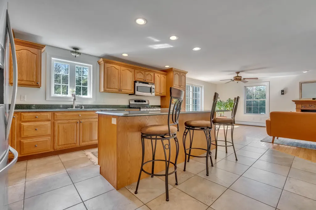 44 Deerfield Road North Berwick ME 03906