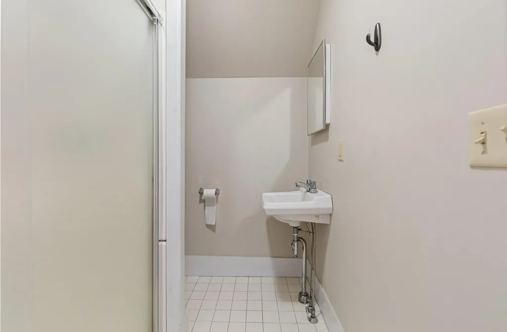 138 High Street Farmington ME 04938