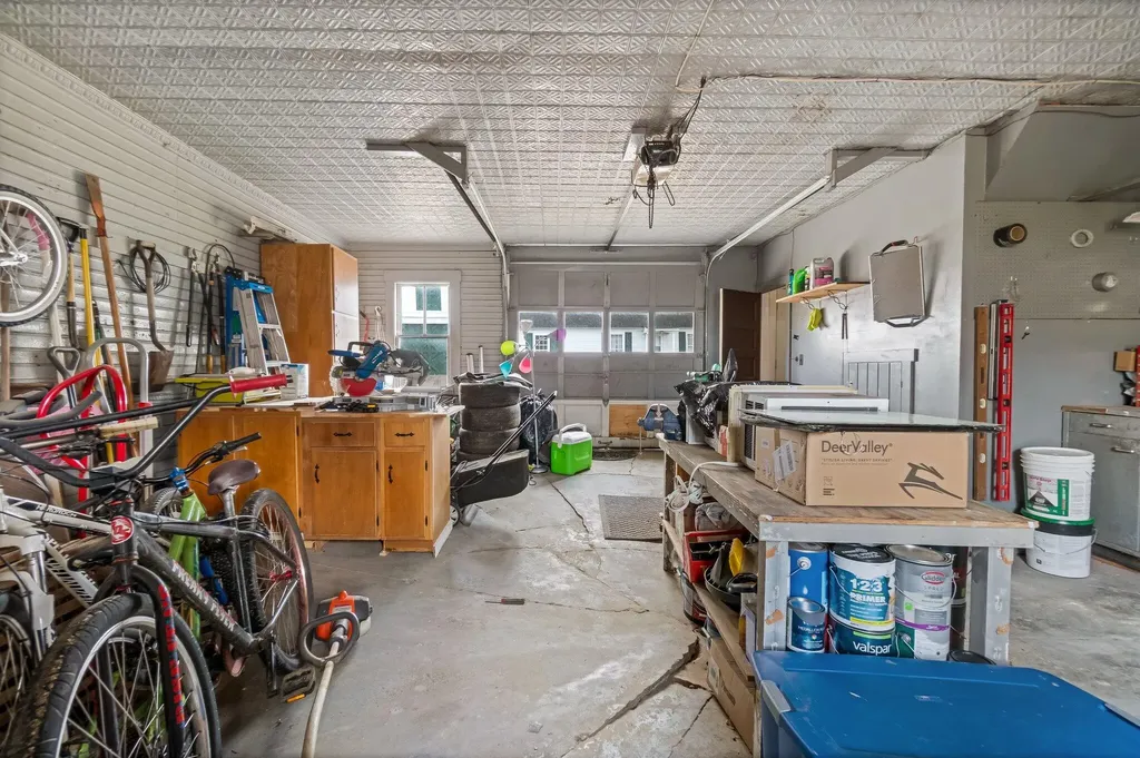 138 High Street Farmington ME 04938