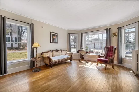 138 High Street Farmington ME 04938