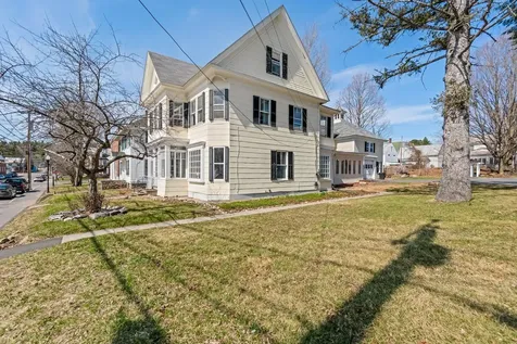 138 High Street Farmington ME 04938