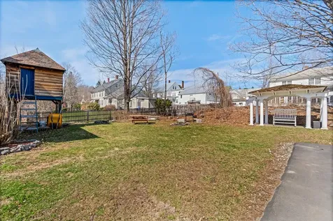 138 High Street Farmington ME 04938