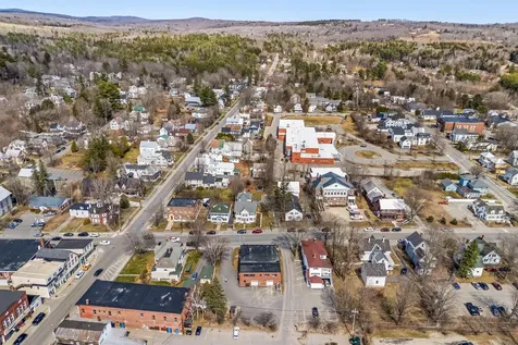 138 High Street Farmington ME 04938