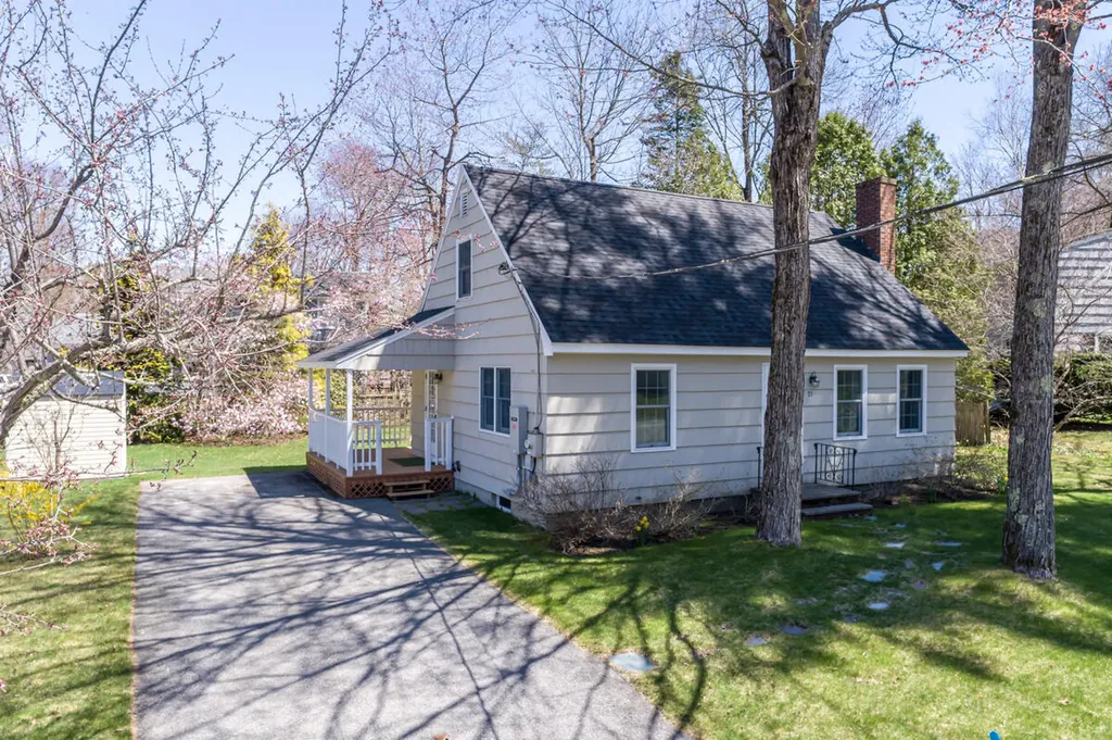 71 Anderson Avenue Yarmouth ME 04096