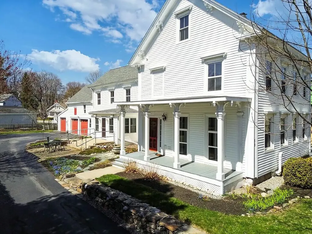 39 Lincoln Avenue Gardiner ME 04345