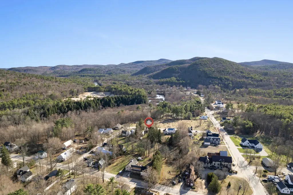 18 Hancock Avenue Hiram ME 04041