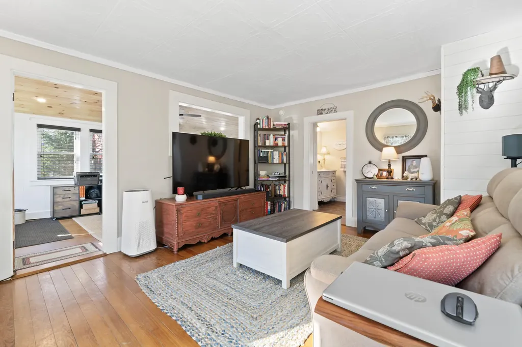 18 Hancock Avenue Hiram ME 04041