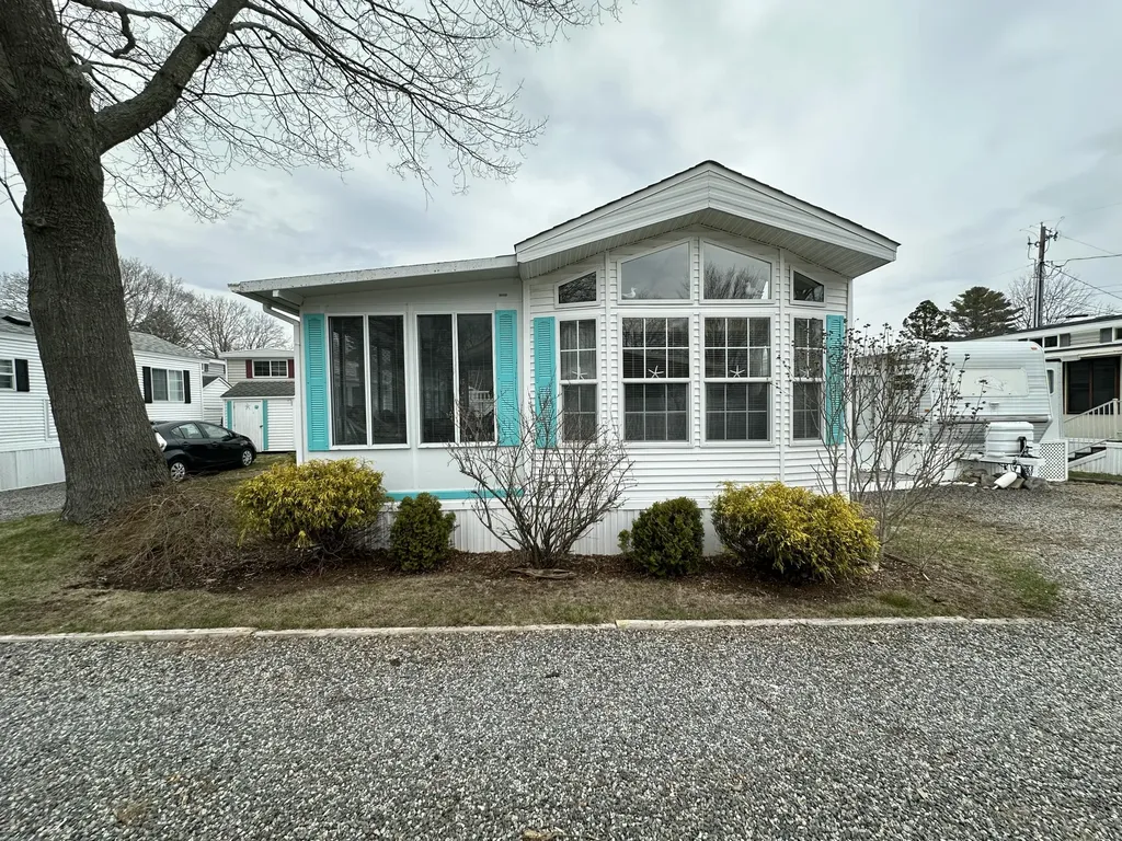 9 Bourne Avenue Wells ME 04090