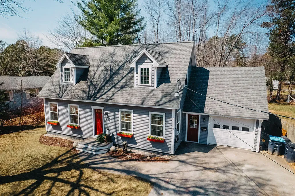 10 Pinewood Street Orono ME 04473