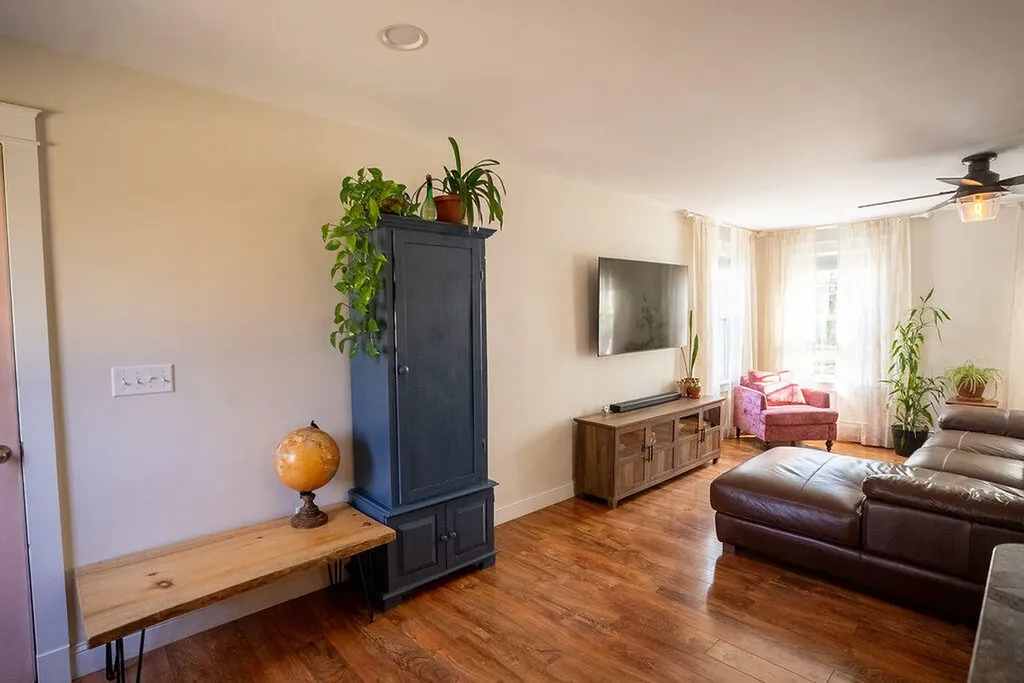 10 Pinewood Street Orono ME 04473