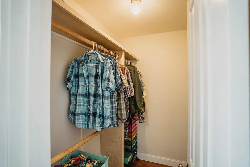 10 Pinewood Street Orono ME 04473