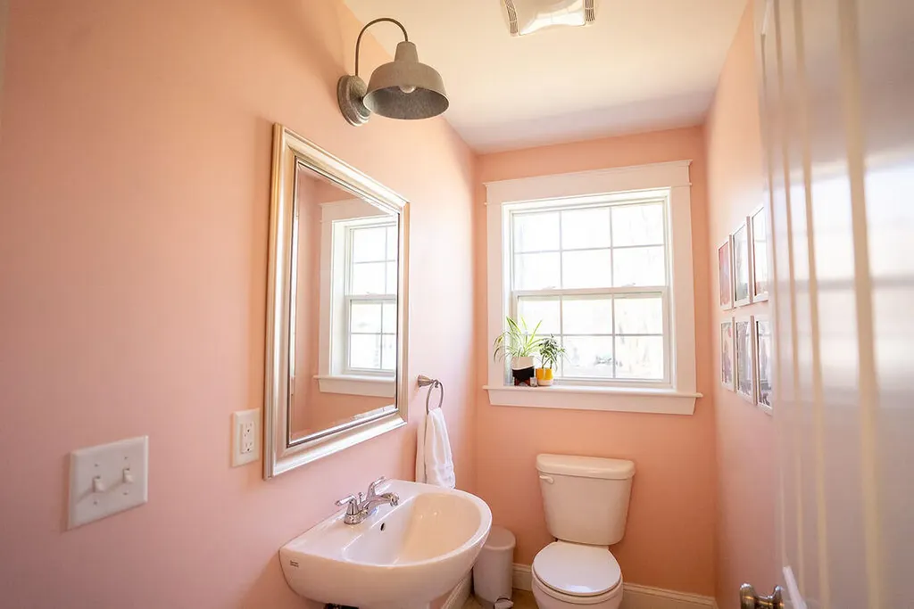 10 Pinewood Street Orono ME 04473