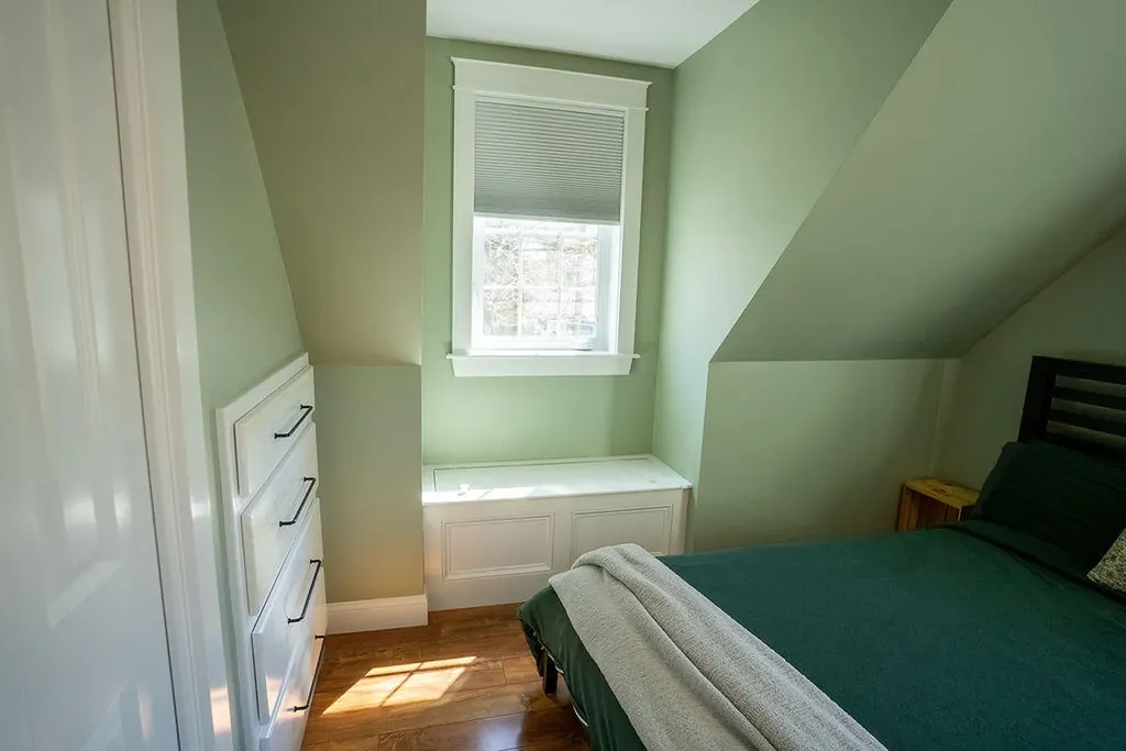 10 Pinewood Street Orono ME 04473