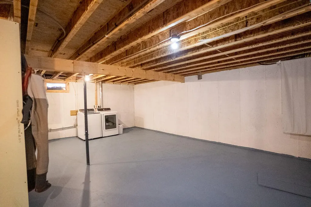 10 Pinewood Street Orono ME 04473