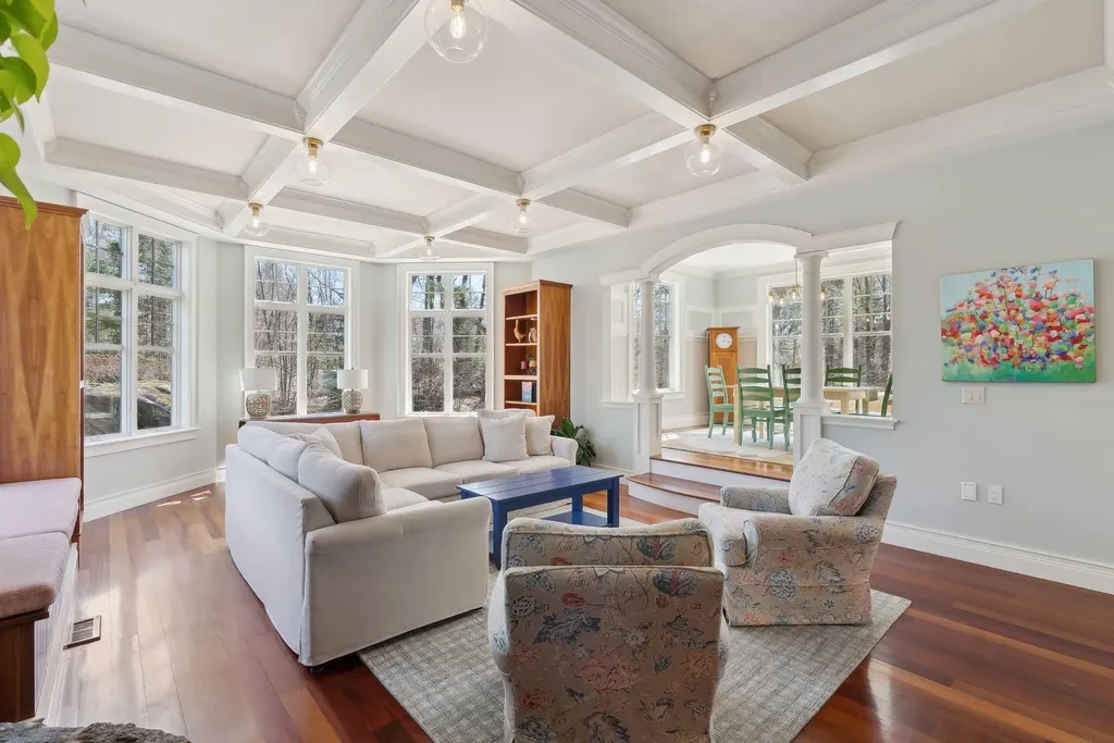 1 Cardinal Lane Cape Elizabeth ME 04107