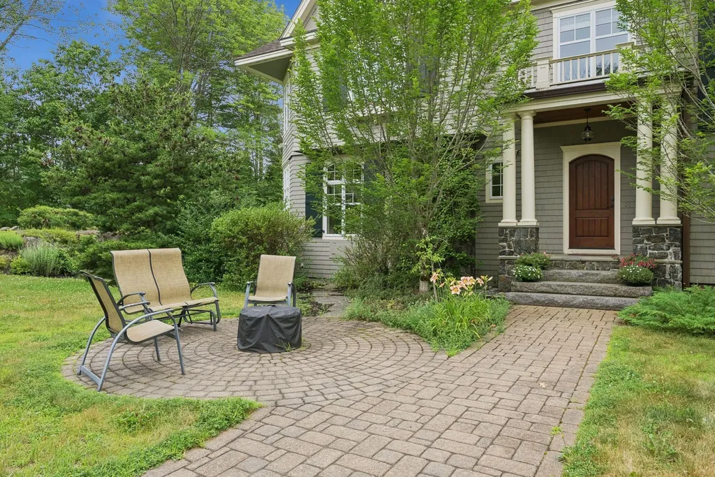 1 Cardinal Lane Cape Elizabeth ME 04107