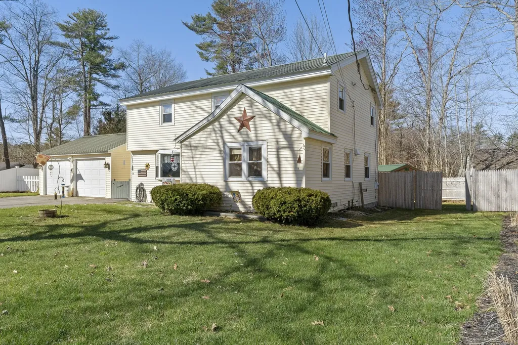 54 Hicks Road Augusta ME 04330