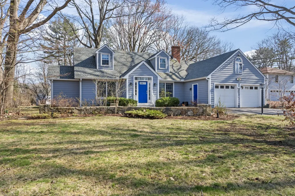 11 Roaring Rock Road York ME 03909