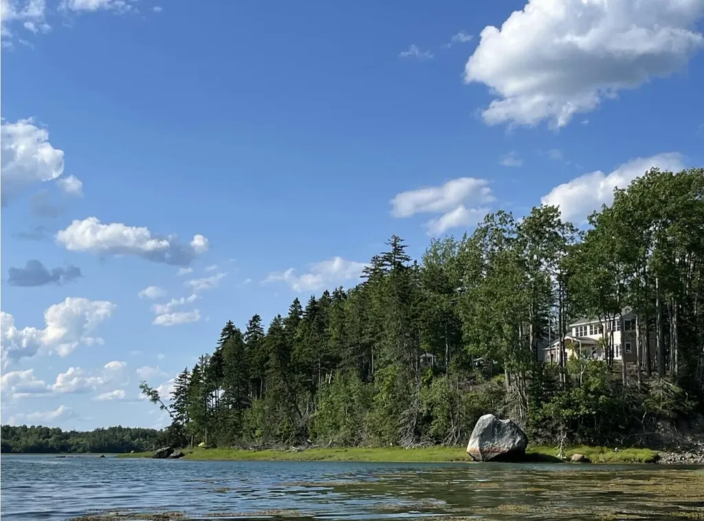 52 Boulder Cove Way Lamoine ME 04605