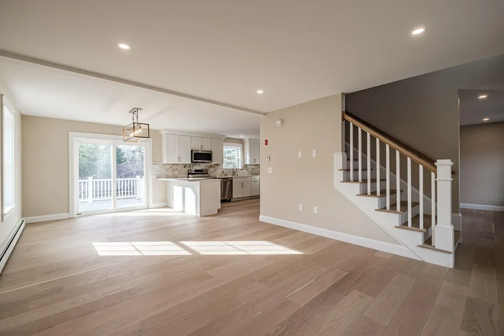 48 Highland Avenue Scarborough ME 04074