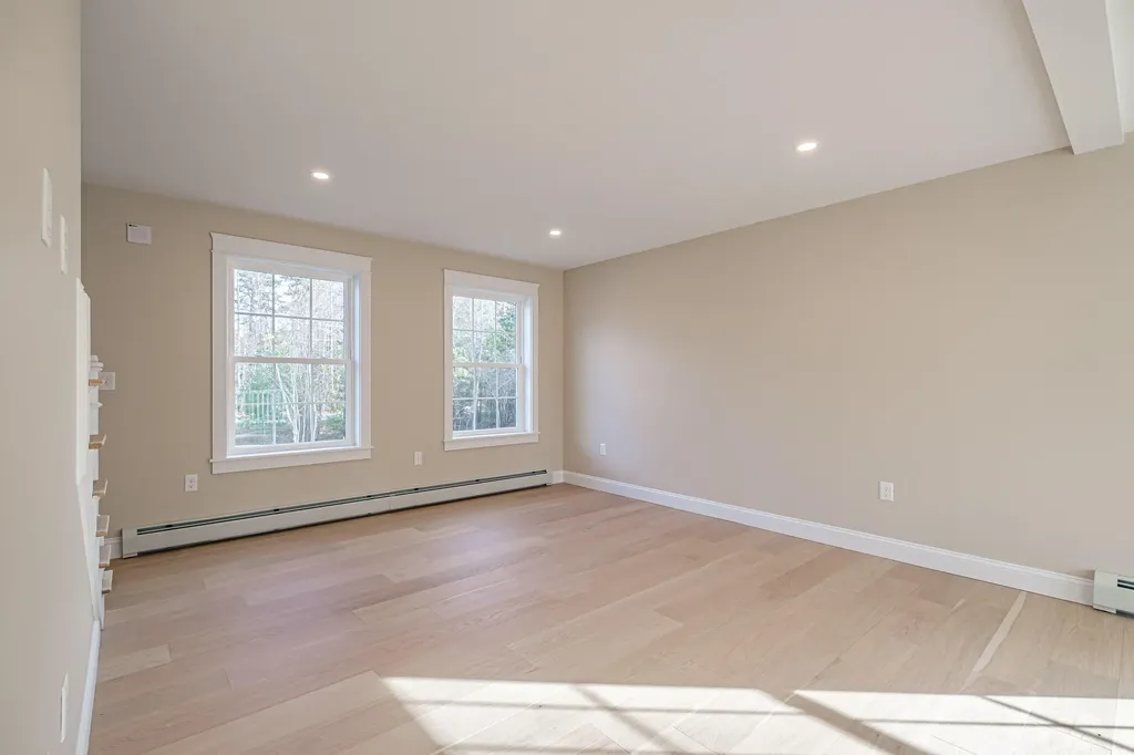 48 Highland Avenue Scarborough ME 04074