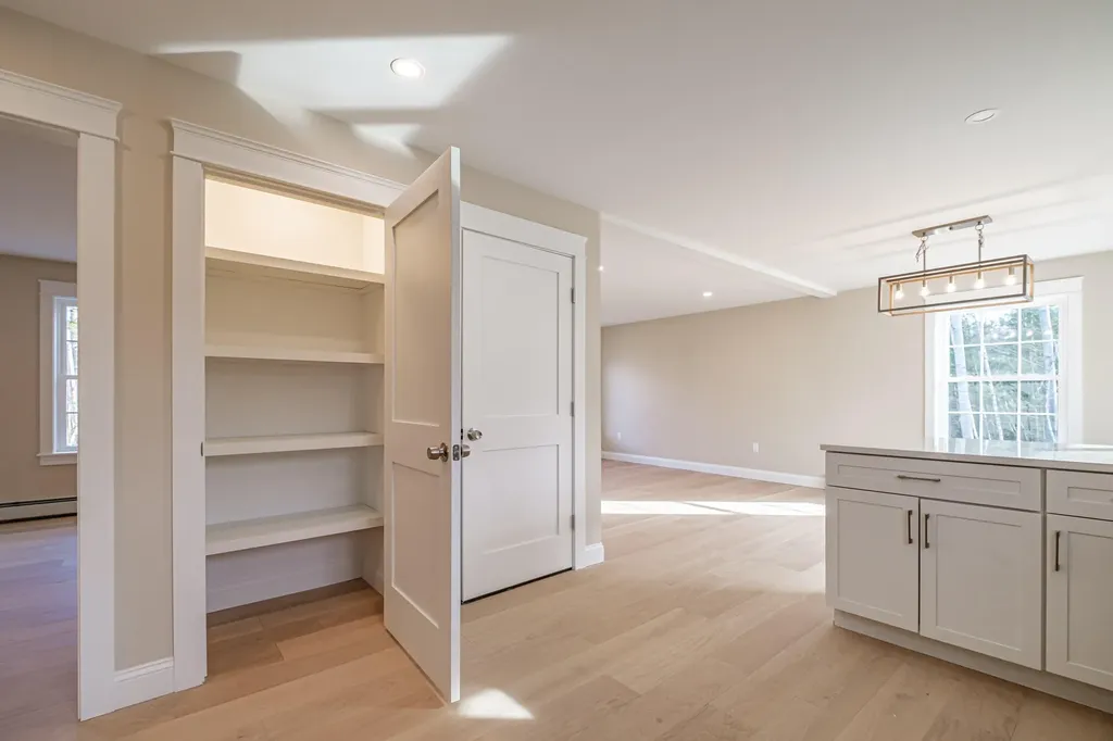 48 Highland Avenue Scarborough ME 04074