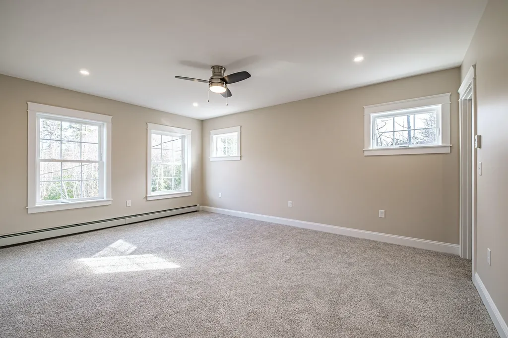 48 Highland Avenue Scarborough ME 04074