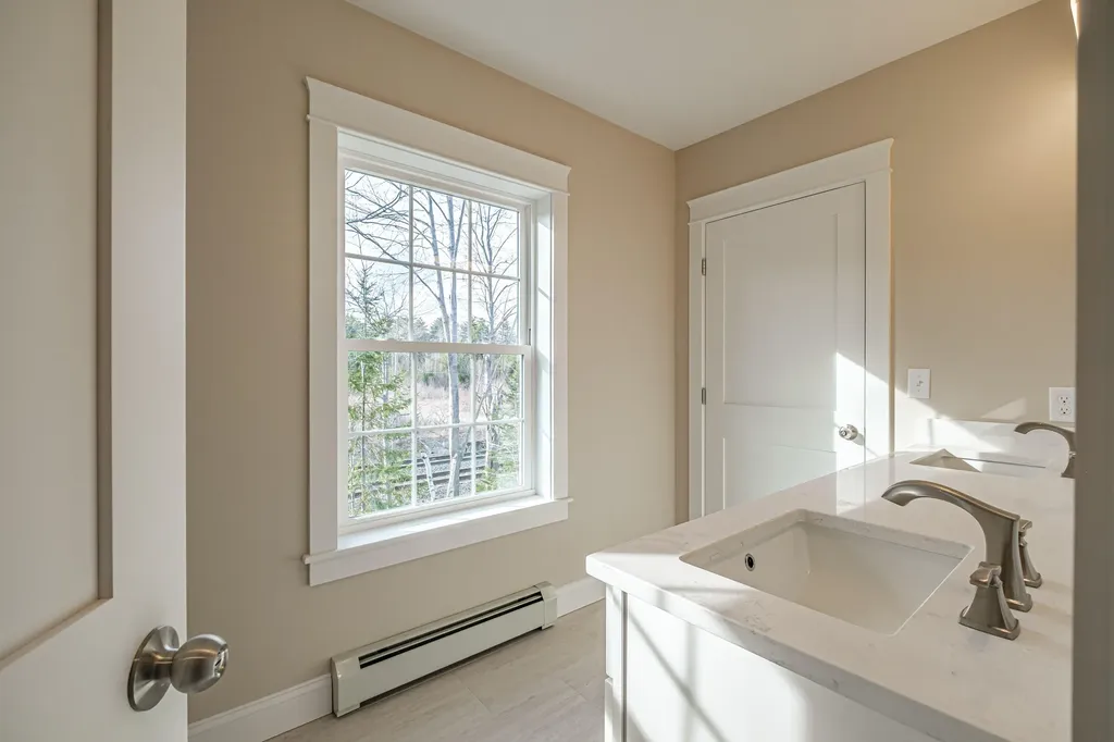 48 Highland Avenue Scarborough ME 04074