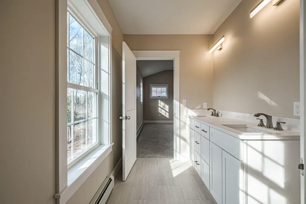 48 Highland Avenue Scarborough ME 04074