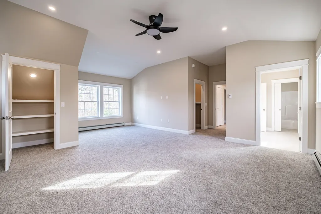 48 Highland Avenue Scarborough ME 04074