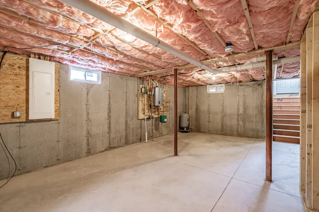 48 Highland Avenue Scarborough ME 04074