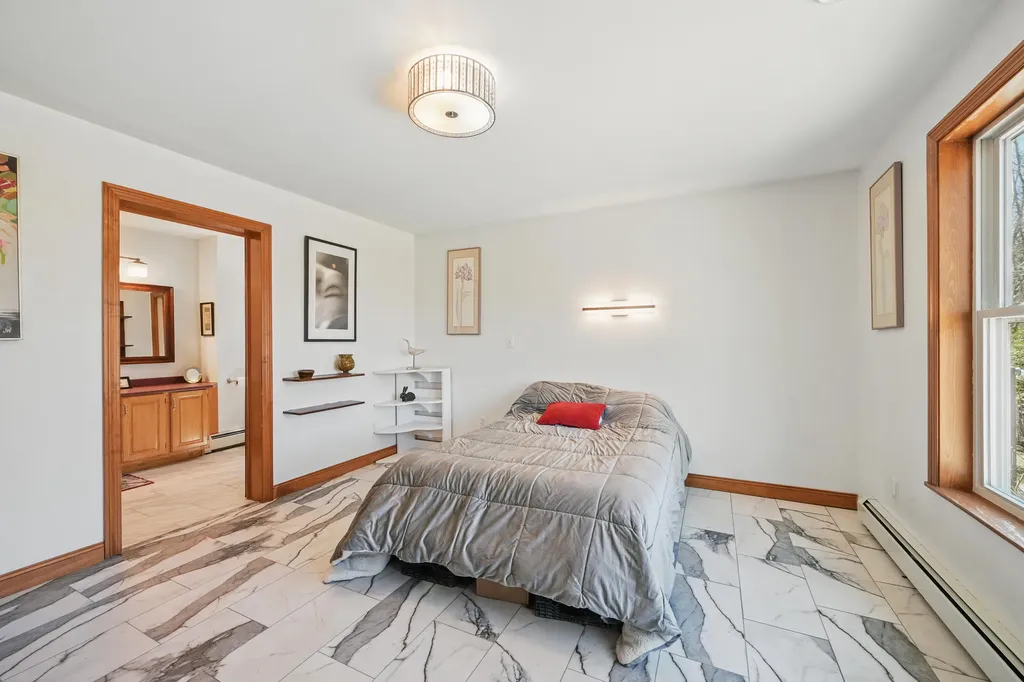 39 Hilltop Drive Wiscasset ME 04578