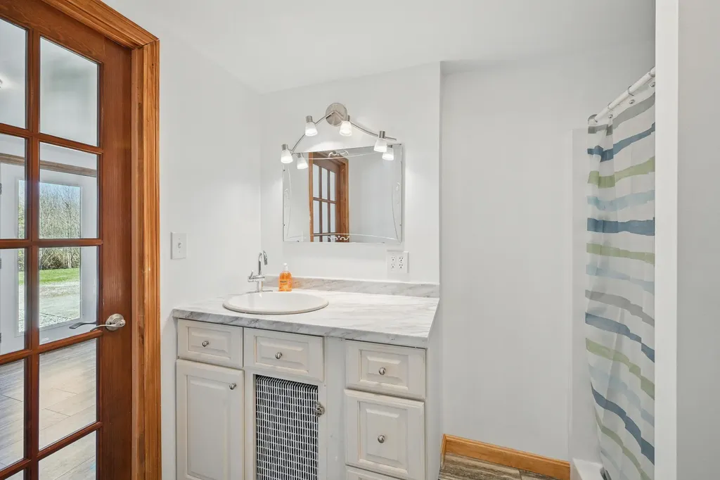 39 Hilltop Drive Wiscasset ME 04578