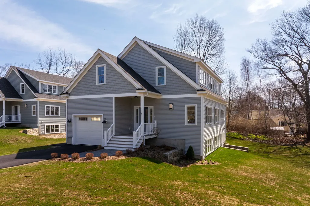 6 Gillis Drive Kittery ME 03904