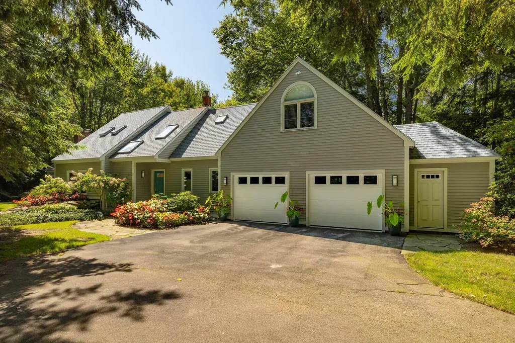 15 Annie's Way Kennebunk ME 04043