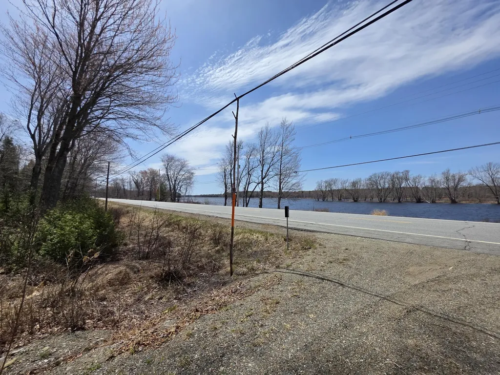 413 Main Road Passadumkeag ME 04475