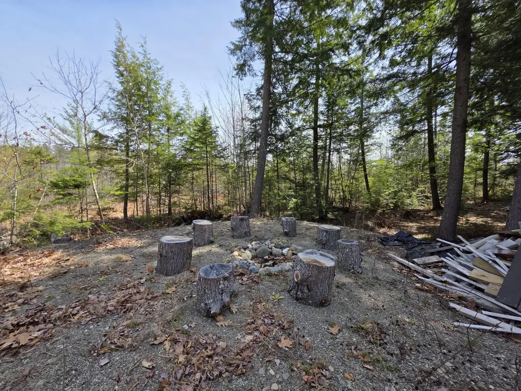 413 Main Road Passadumkeag ME 04475