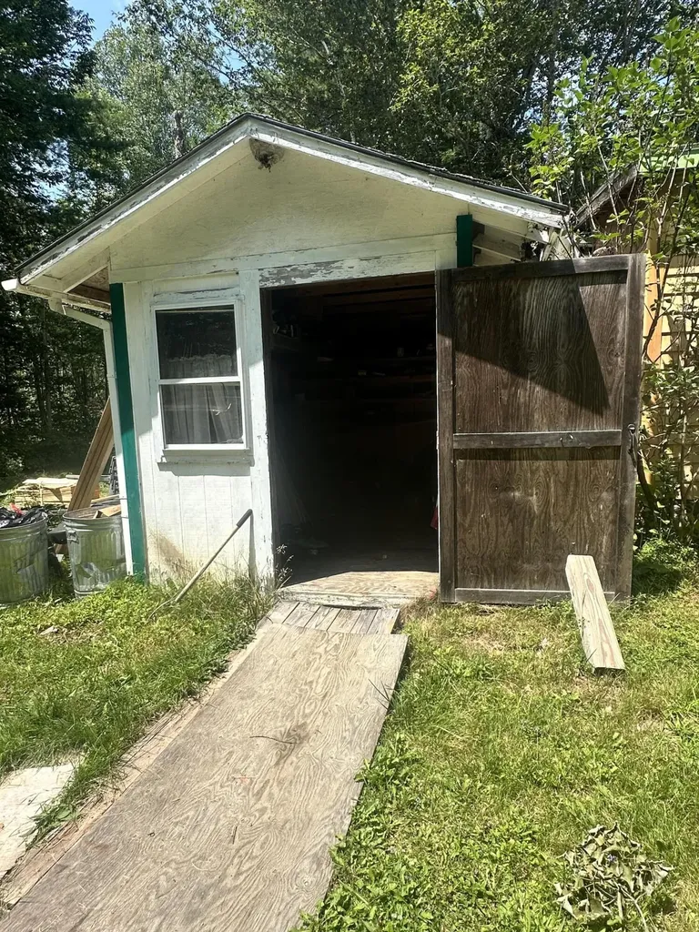 113 Fenwick Road Belmont ME 04952