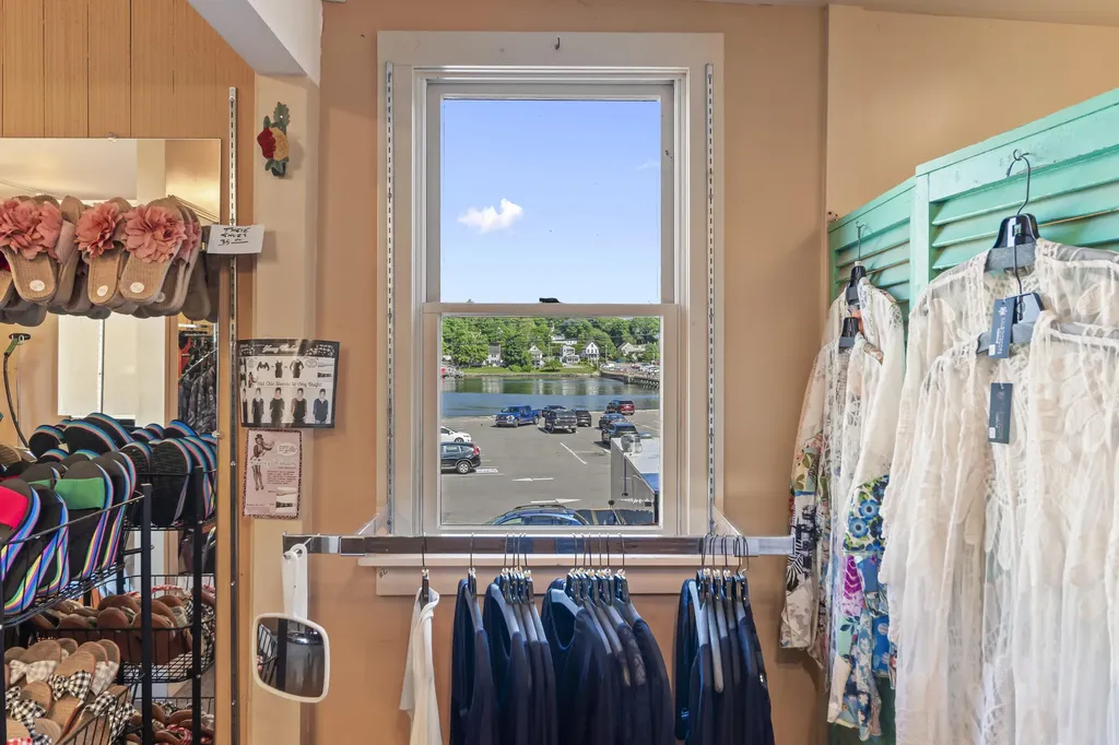 27 Townsend Avenue Boothbay Harbor ME 04538