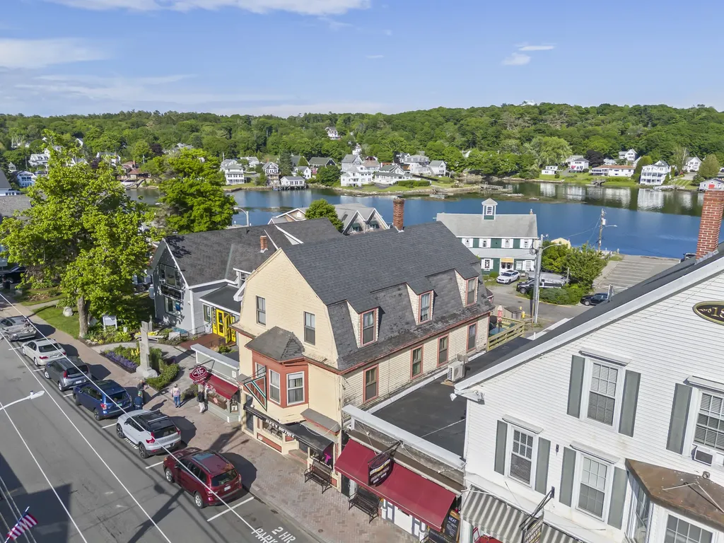 27 Townsend Avenue Boothbay Harbor ME 04538