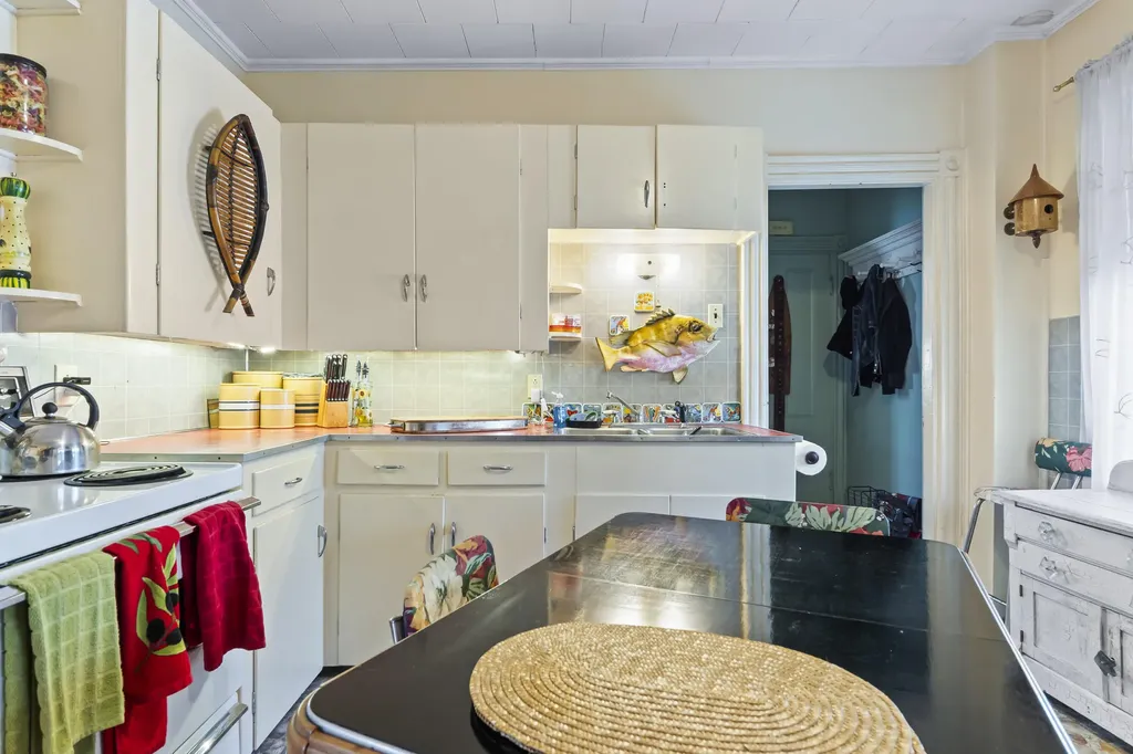 27 Townsend Avenue Boothbay Harbor ME 04538