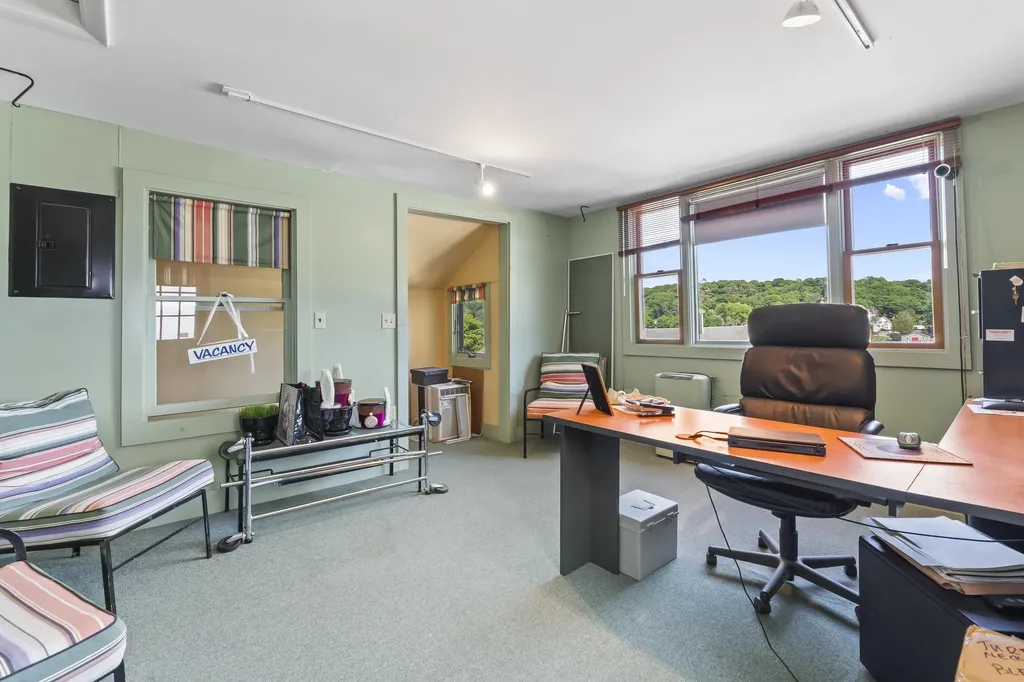 27 Townsend Avenue Boothbay Harbor ME 04538