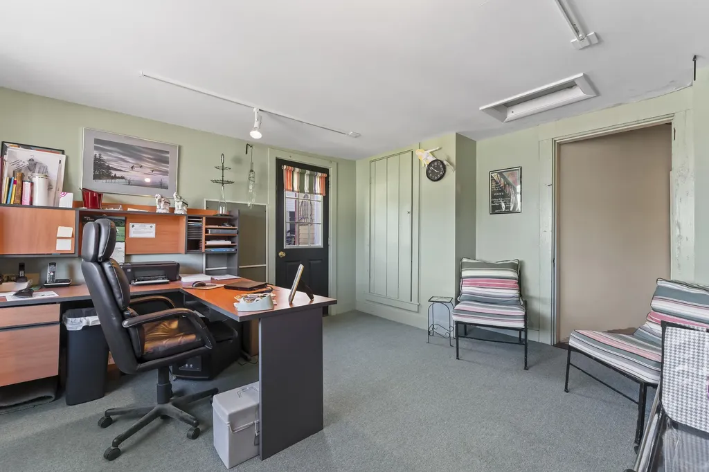 27 Townsend Avenue Boothbay Harbor ME 04538