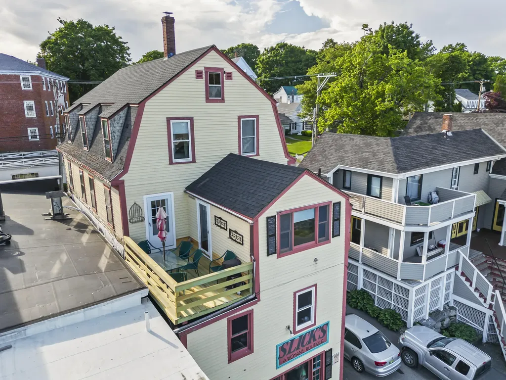 27 Townsend Avenue Boothbay Harbor ME 04538