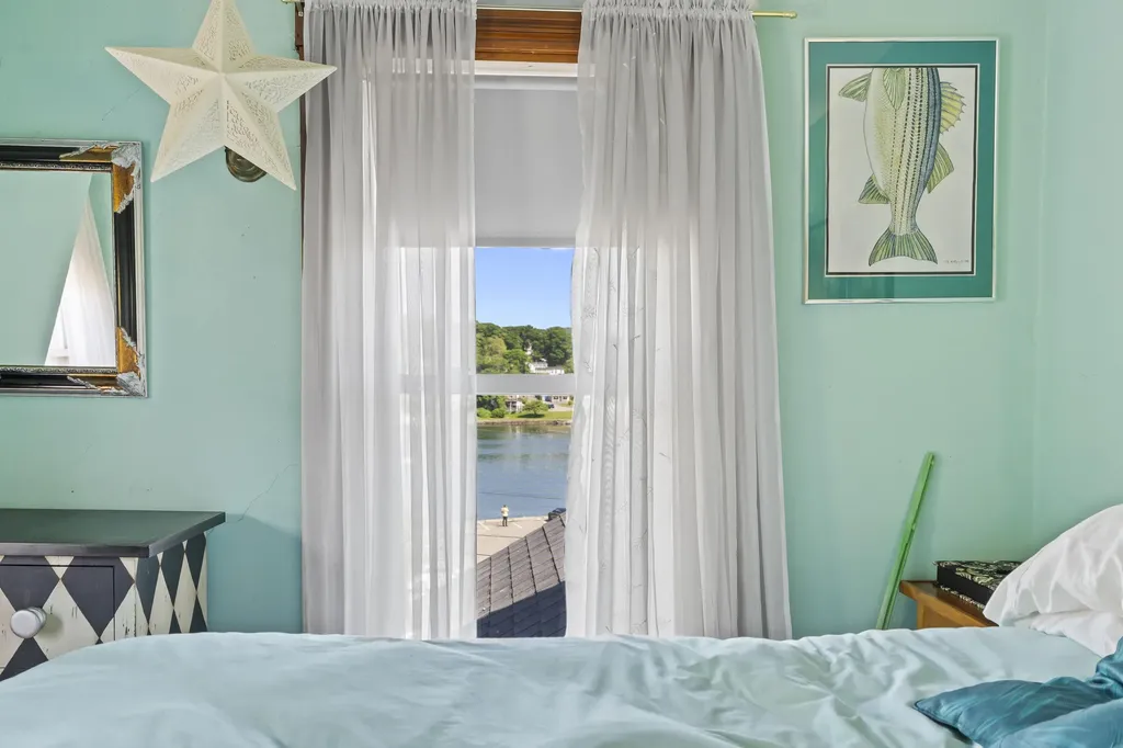 27 Townsend Avenue Boothbay Harbor ME 04538