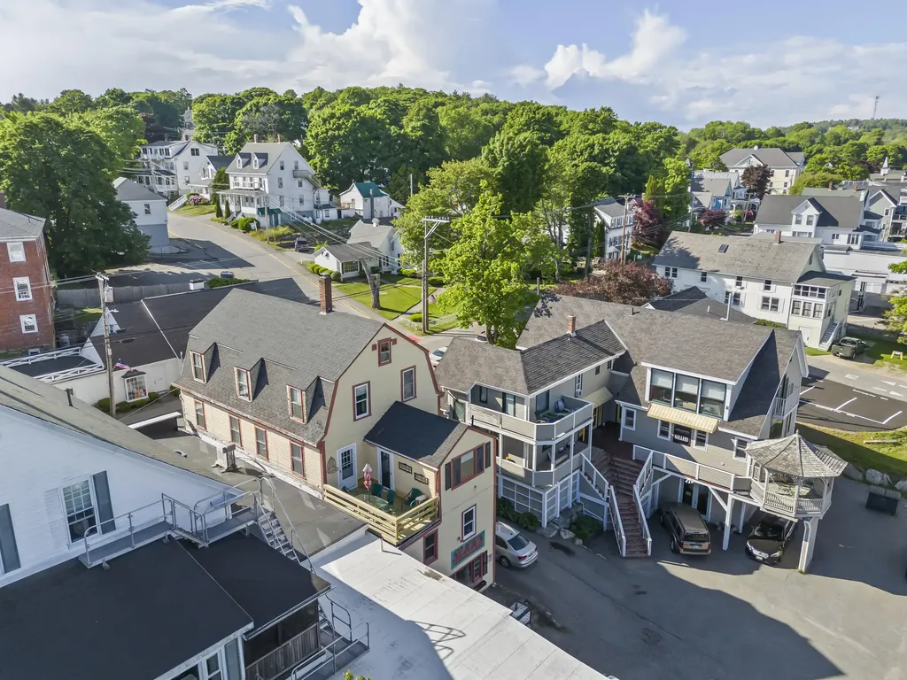 27 Townsend Avenue Boothbay Harbor ME 04538