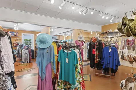 27 Townsend Avenue Boothbay Harbor ME 04538